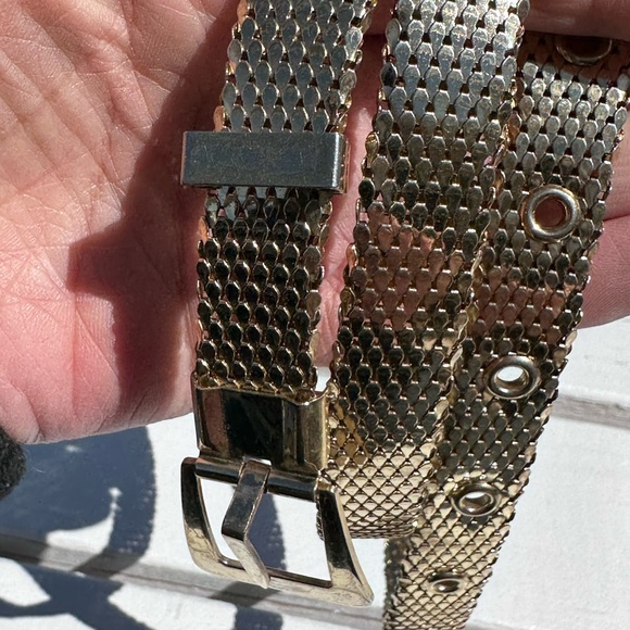 Vintage 80’s Gold Belt that was worn with Designer Jeans, Very Nice Condition - Picture 3 of 8